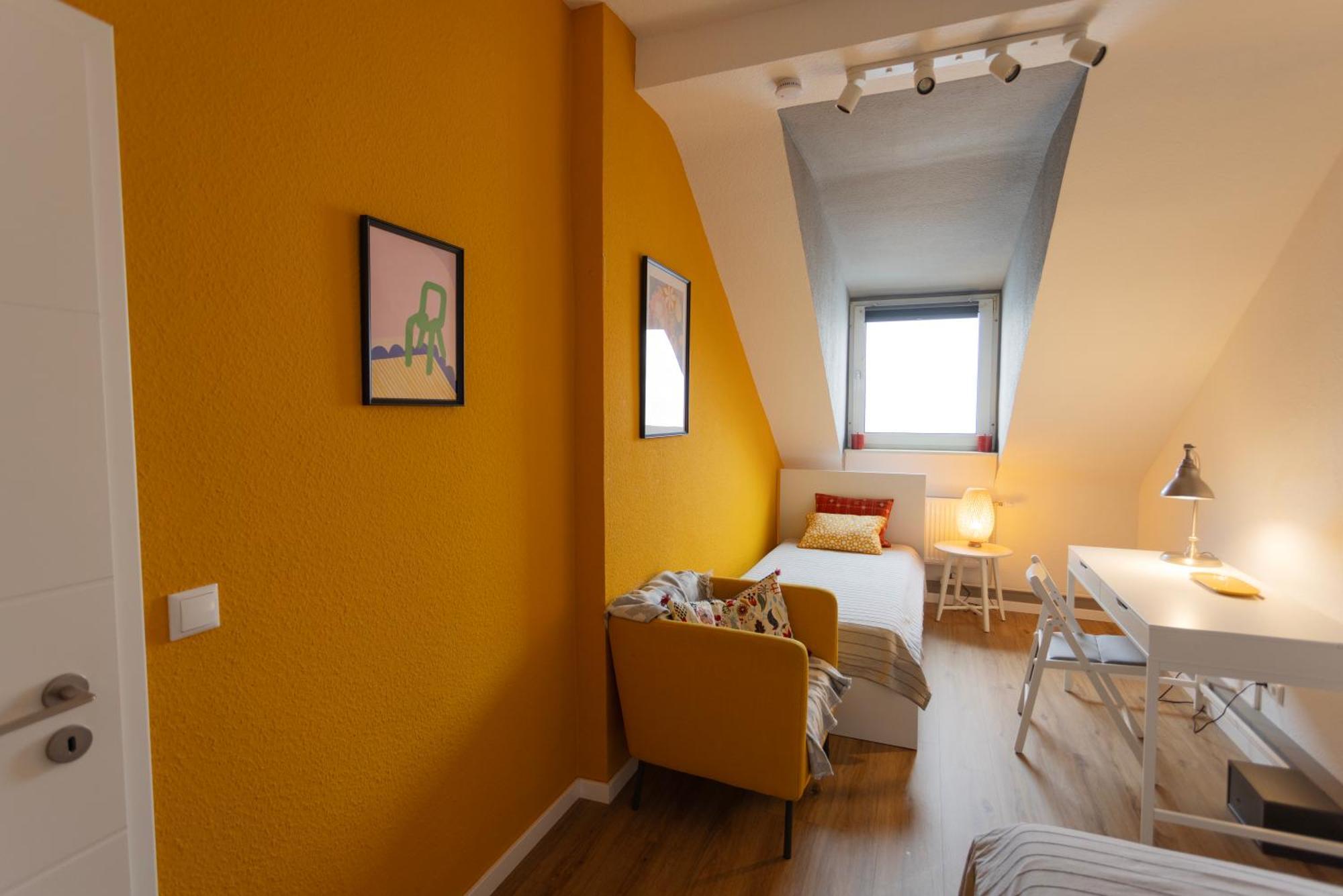 شقة Big Flat With Fresh Renovation, Free Parking, Sonyps, Netflix دوسبرغ المظهر الخارجي الصورة