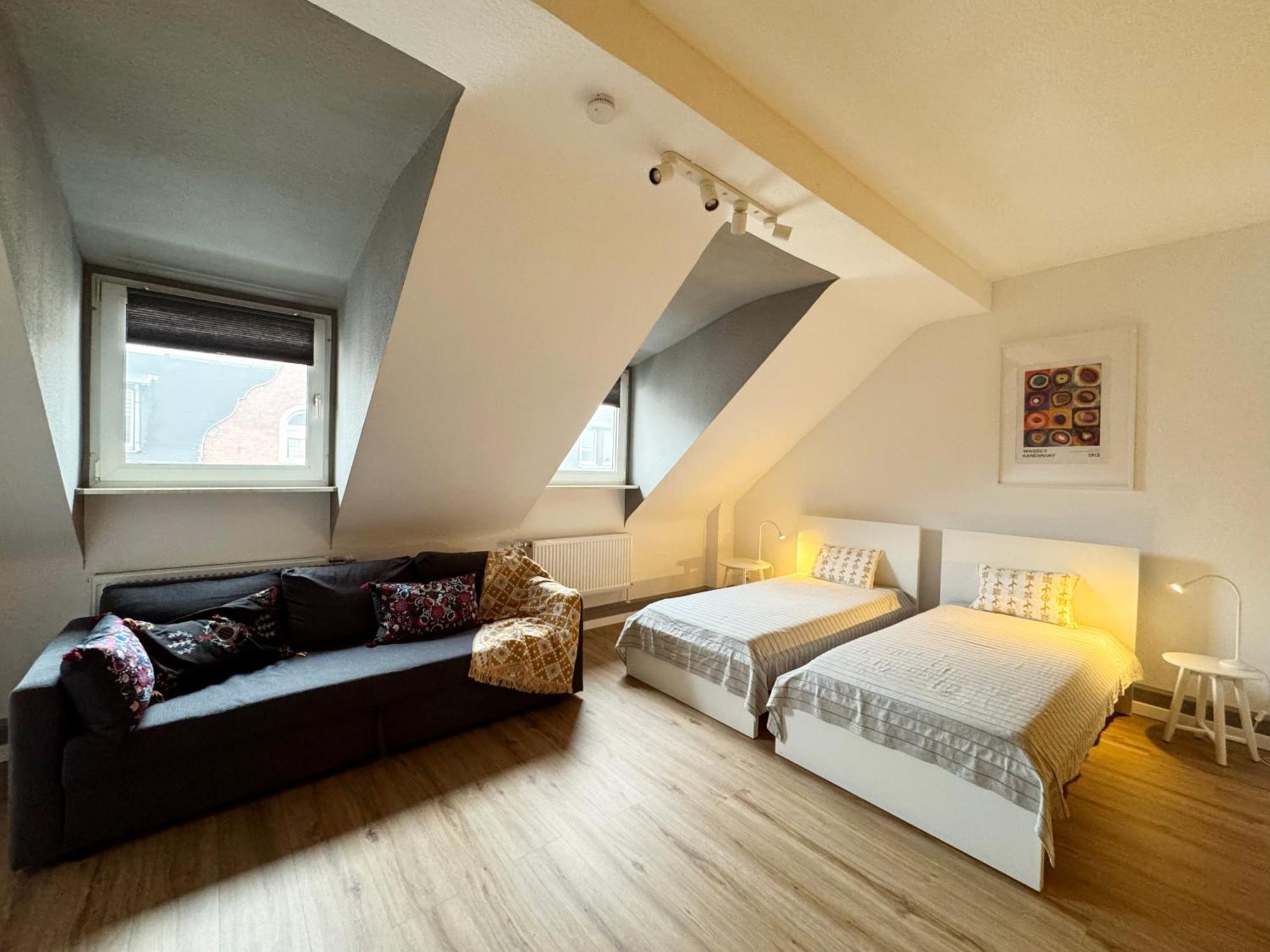 شقة Big Flat With Fresh Renovation, Free Parking, Sonyps, Netflix دوسبرغ المظهر الخارجي الصورة